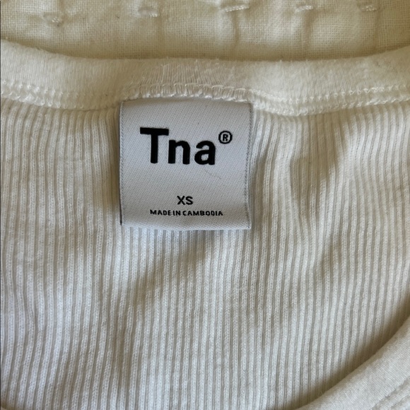 TNA white Ribbed Crop Tank - Picture 2 of 2